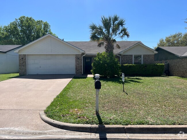 Building Photo - Single Family Home