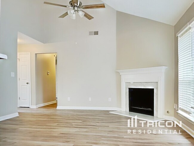 Photo - 4050 Monarch Dr House