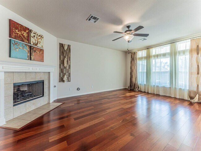 Photo - 11909 Timber Heights Dr