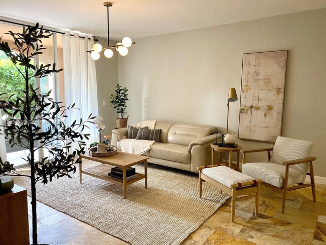 Building Photo - 19501 E Country Club Dr Unit 9108