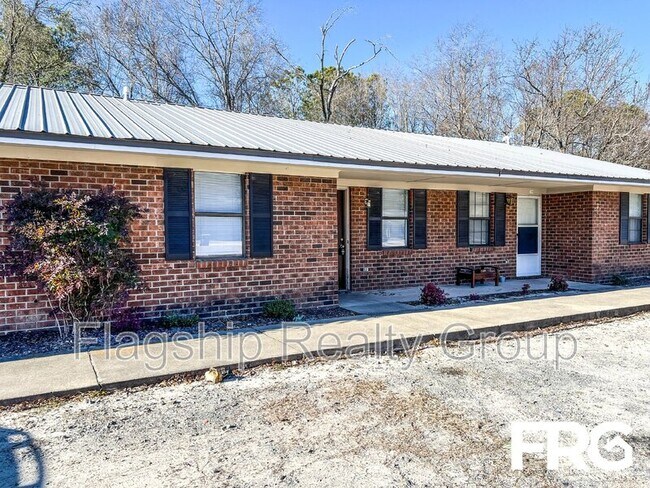 Photo - 211 Connie Cir