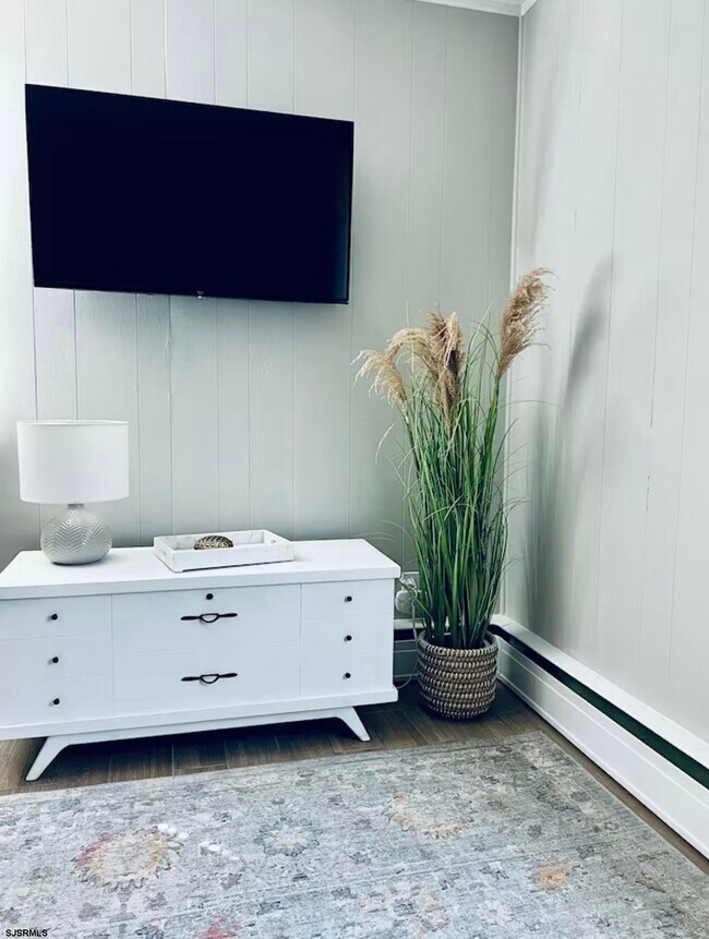 Photo - 512 W Brigantine Ave Unidad B