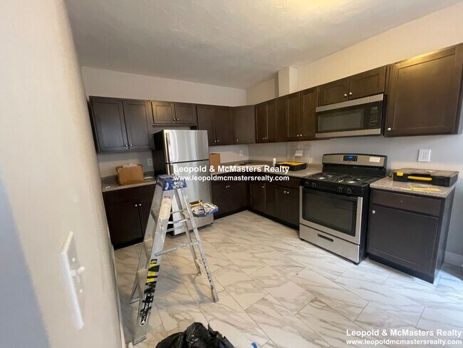 Photo - 142 Davis Ave Unit 6