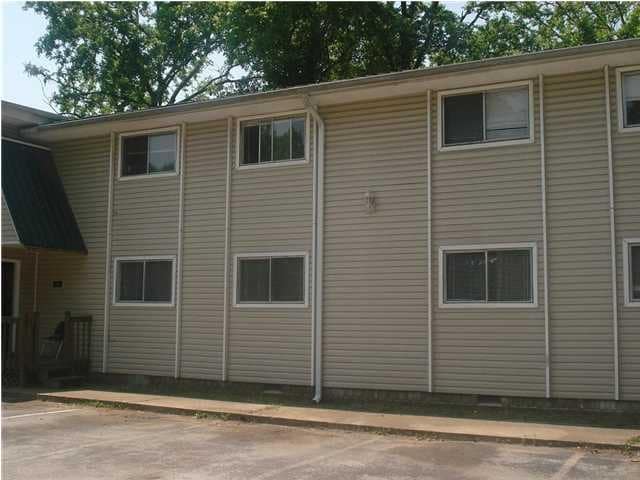 Willow Creek Apartments