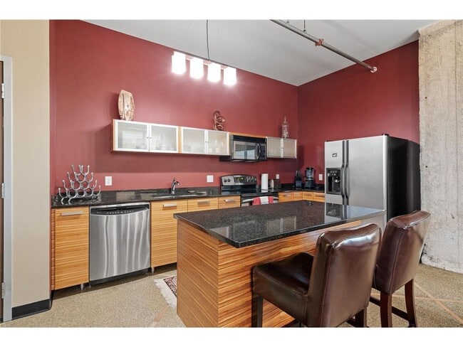 Photo - 350 St Peter St Unidad 802