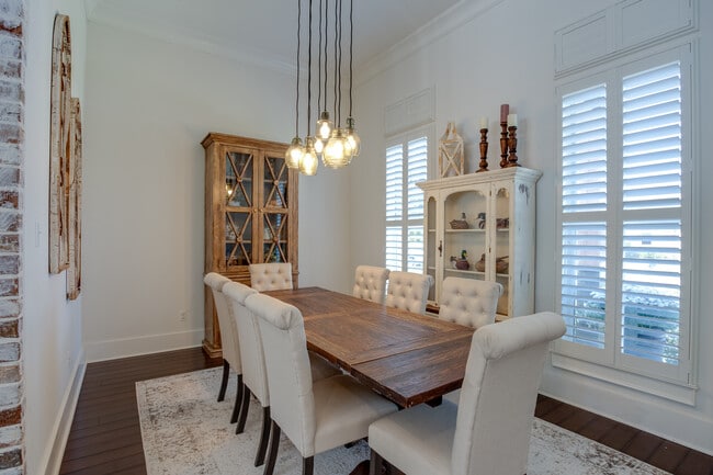 Photo - 306 Palermo Dr