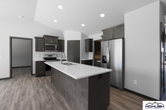 Building Photo - 1743 Honor St Rental