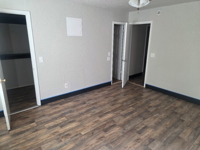 Photo - 1327 Eastgate Dr