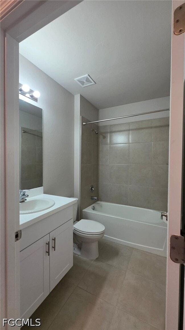 Photo - 1437 NW 31st Pl