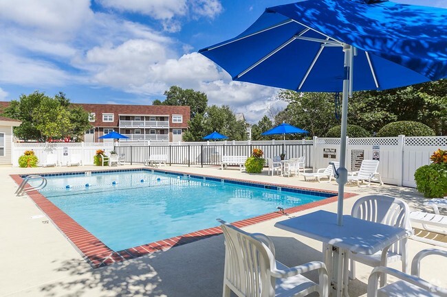 Welcome to Beautiful Chartwell Apartments! - Chartwell Rental