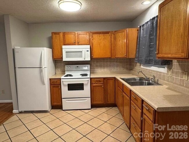 Photo - 411 Ludwick Ave