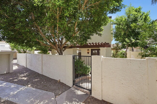 Photo - 8825 S 48th St