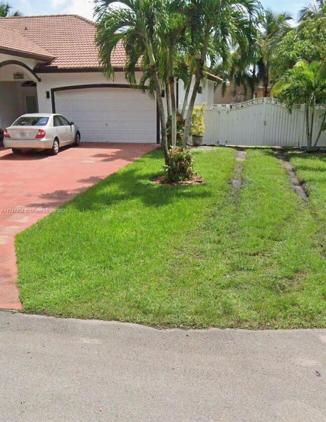 Building Photo - 13168 SW 219th Terrace Unit 13168 Rental
