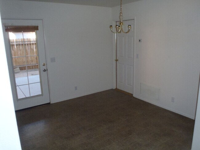 Photo - Spacious 3b 2 ba with a large backyard