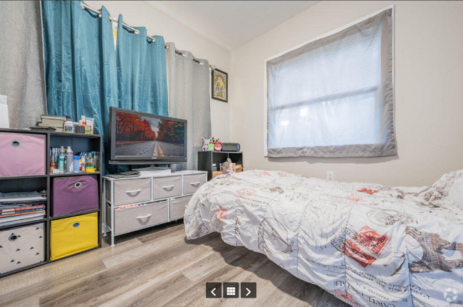 Building Photo - 1053 Kenmore St Rental