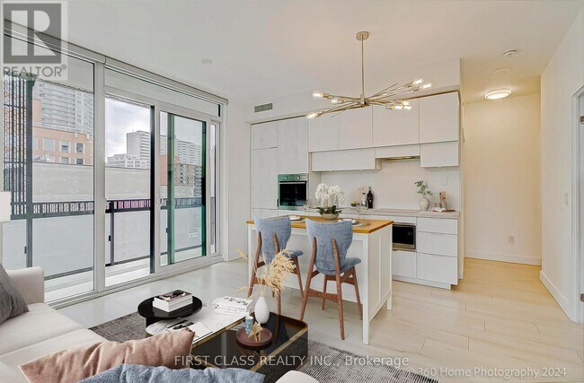 Photo - 8 Eglinton Ave E Unit 508