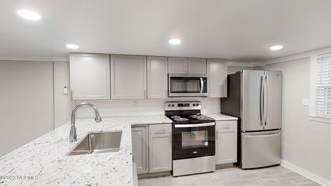 Photo - 1255 Central Dr