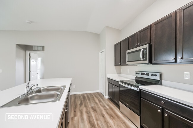 Photo - 3719 7th St W