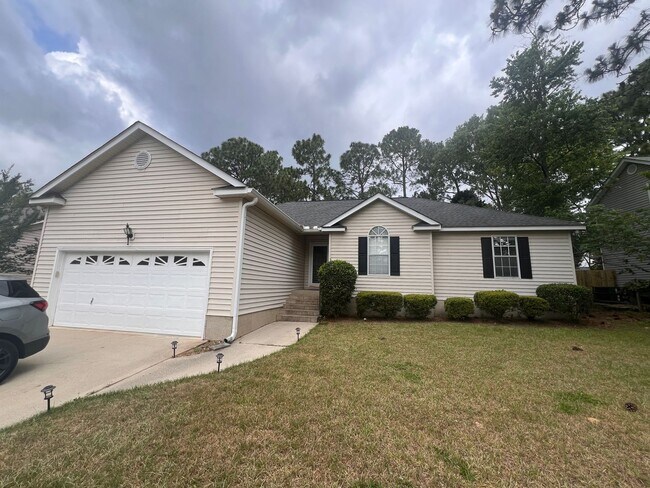 136 Sandstone Boulevard - 136 Sandstone Boulevard