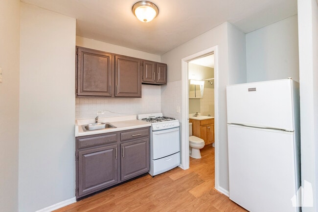Photo - 4540 N Dover St Unit 2c