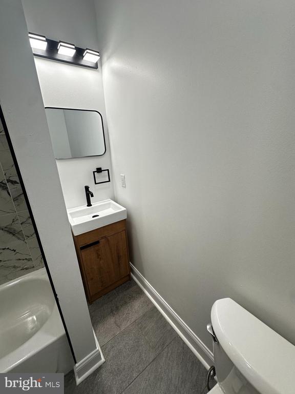 Photo - 1229 W Somerset St Unidad 2