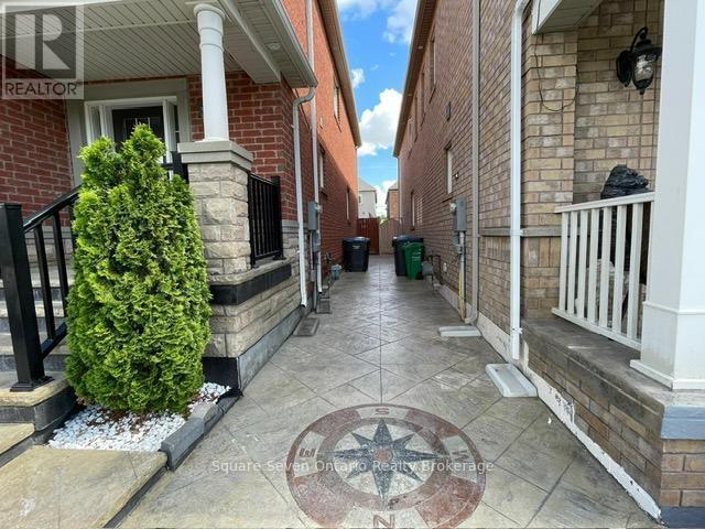 Photo - 16 Napoleon Cres