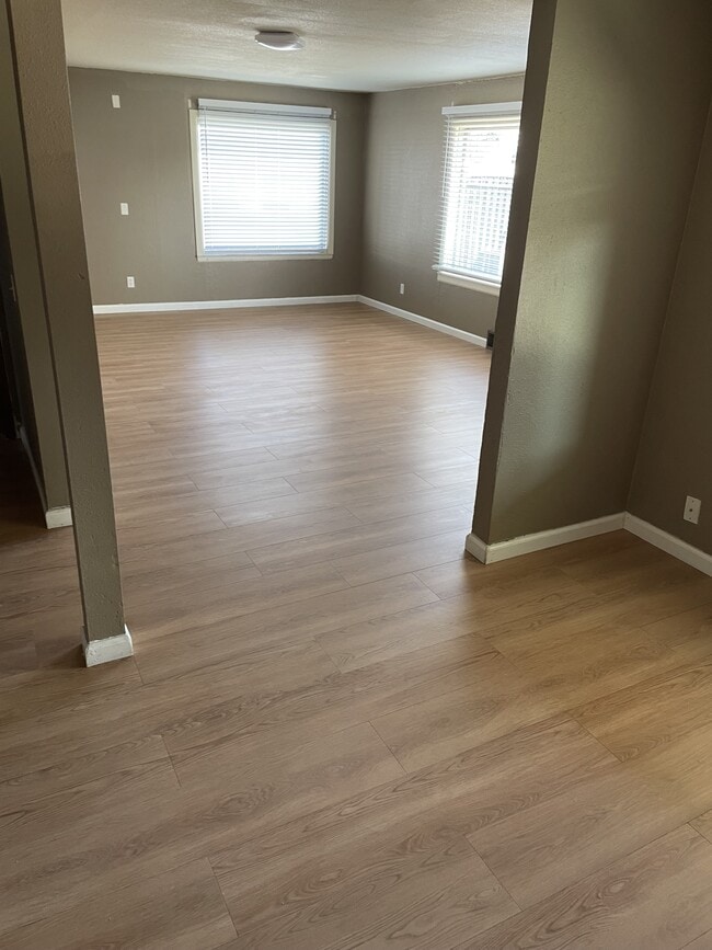 1101 S 20th Ave Unit 1
