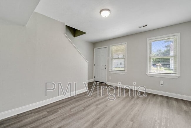 Photo - 7 Decatur St