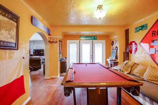 Photo - 2305 18th St Unit Front