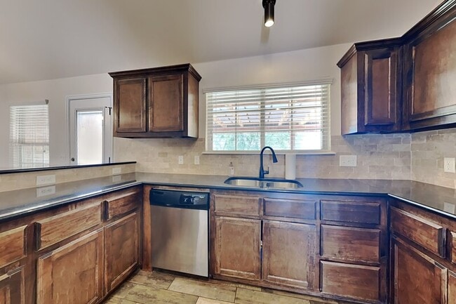 Photo - 12505 Edison Dr
