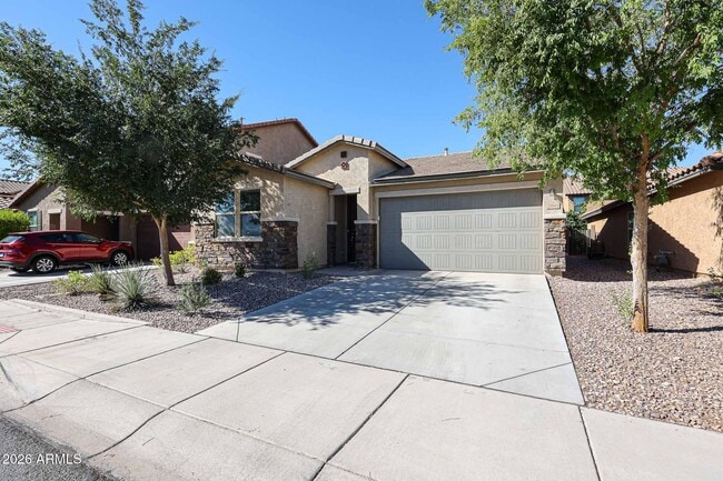 Building Photo - 12041 W Cottontail Ln