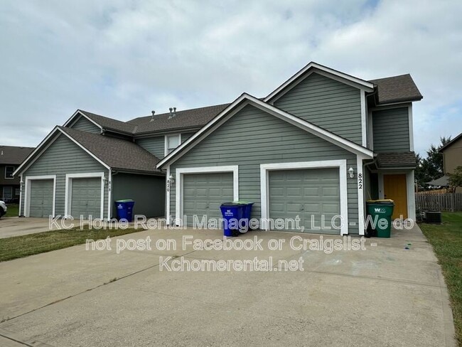 Photo - 820 167th Ct