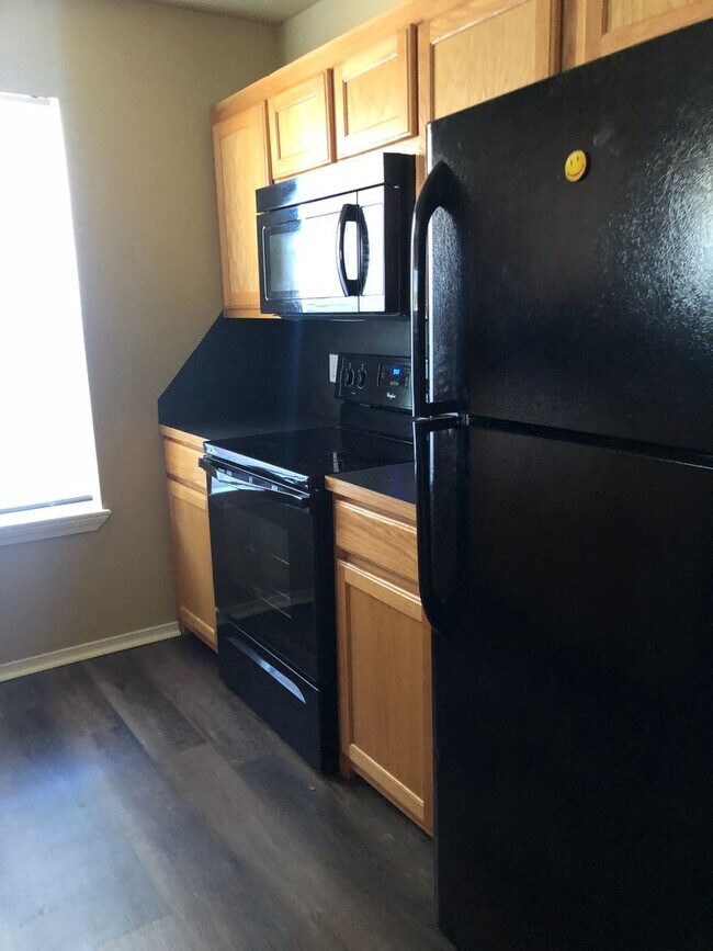 Photo - CLEARWATER-N. R ST. DUPLEX Unit B