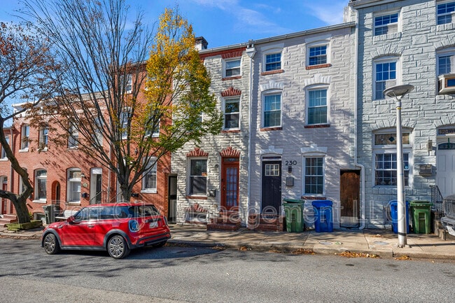 Photo - 232 S Castle St