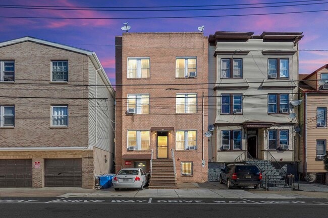 Photo - 616 10th St Rental