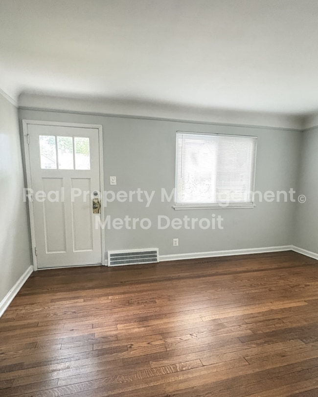 Photo - 3912 Thomas Ave