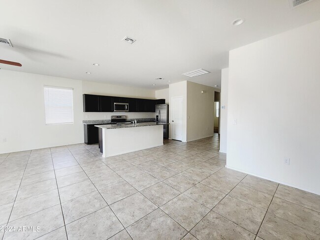 Photo - 1753 W Cameron Blvd