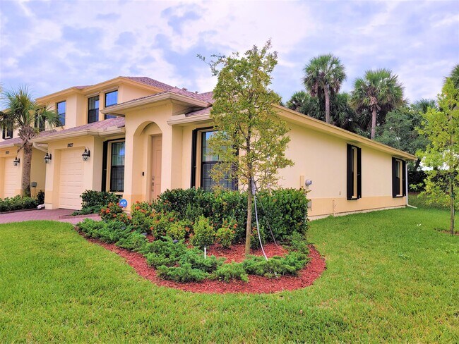 Photo - 10027 W Villa Cir