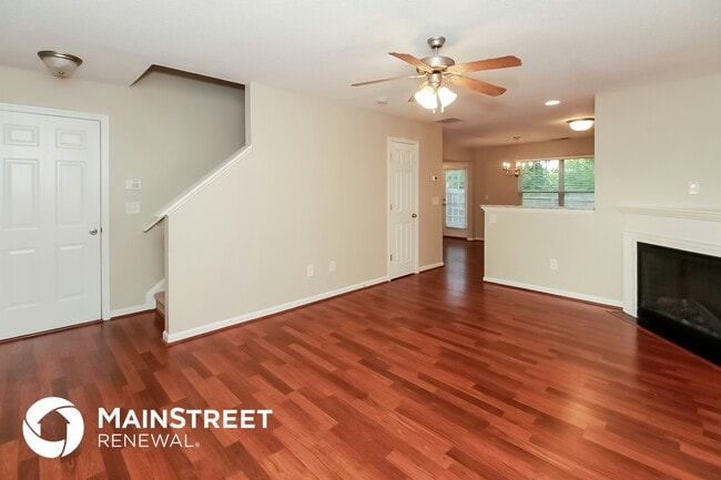 Photo - 3022 Broadleaf Trail Rd