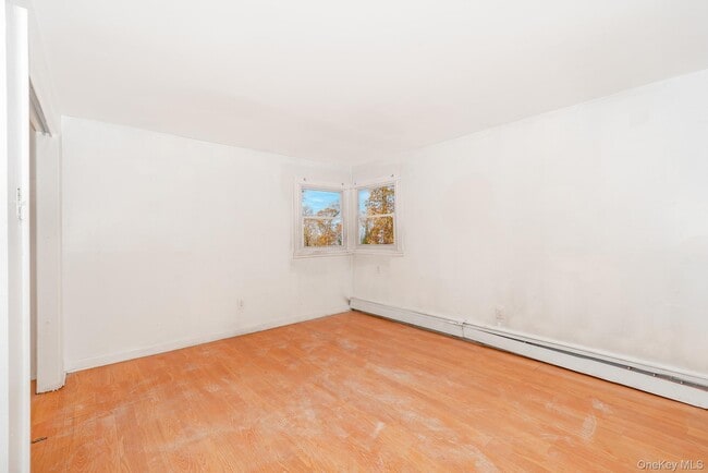 Photo - 22 Gotham Ave