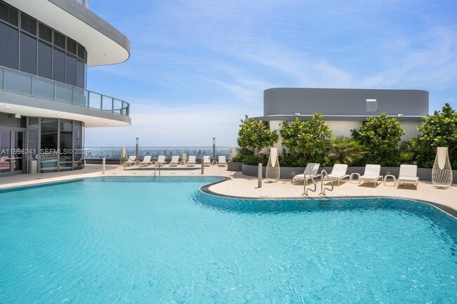 Photo - 1000 Brickell Plz