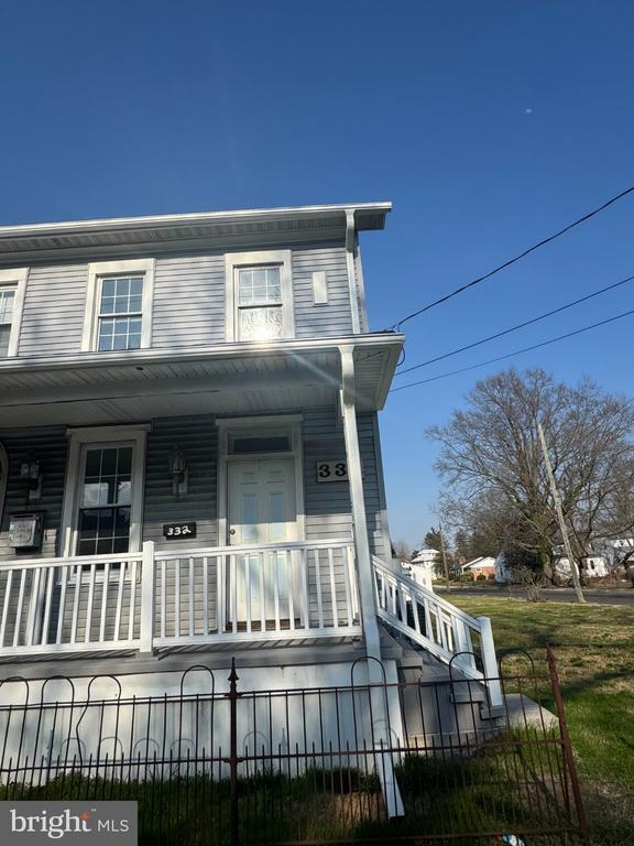 Photo - 332 E Broadway