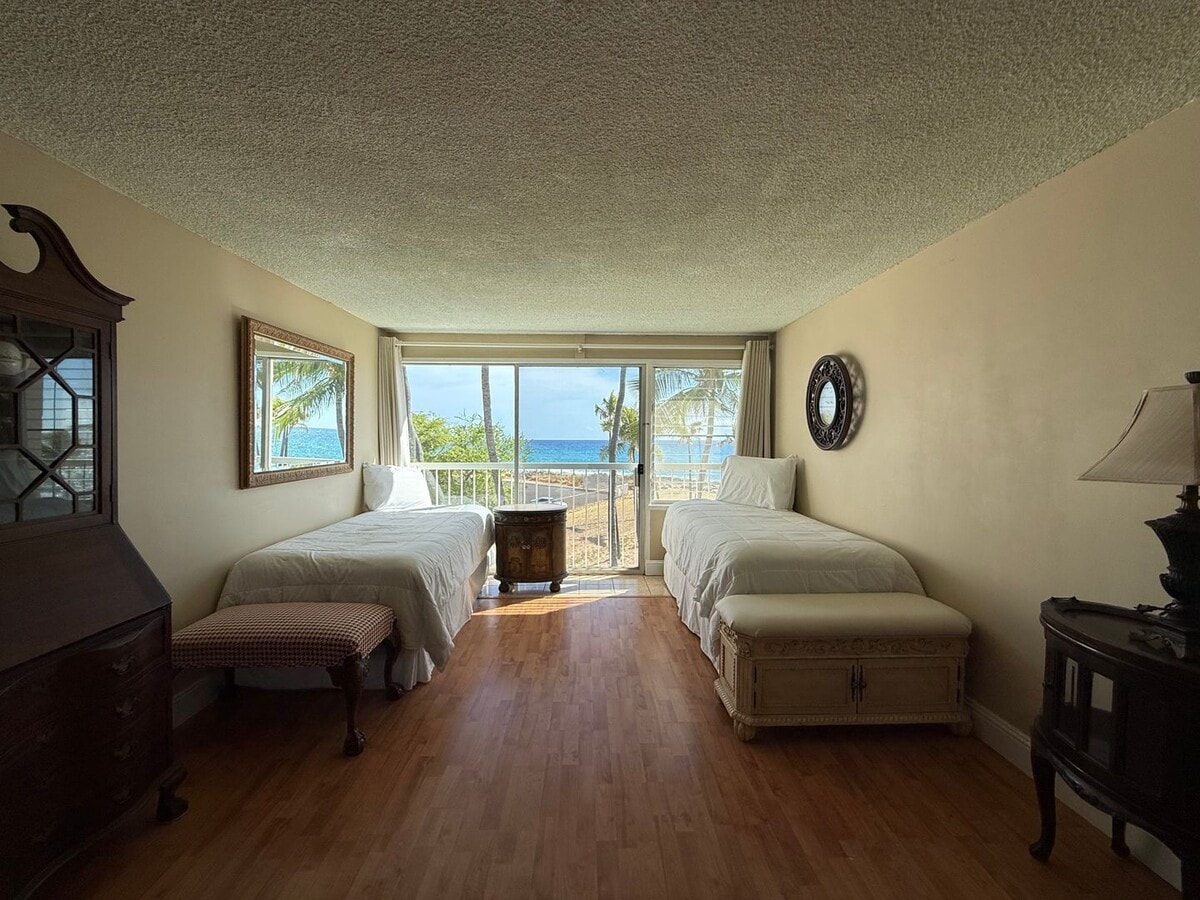 Photo - Makaha Surfside