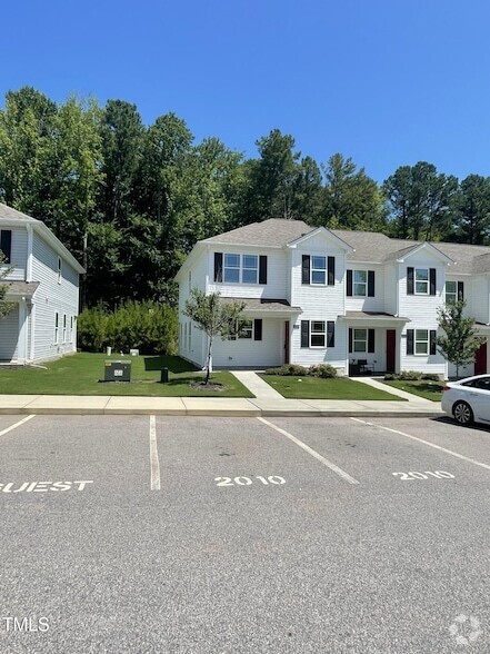 Building Photo - 2010 Wiggins Village Dr Rental
