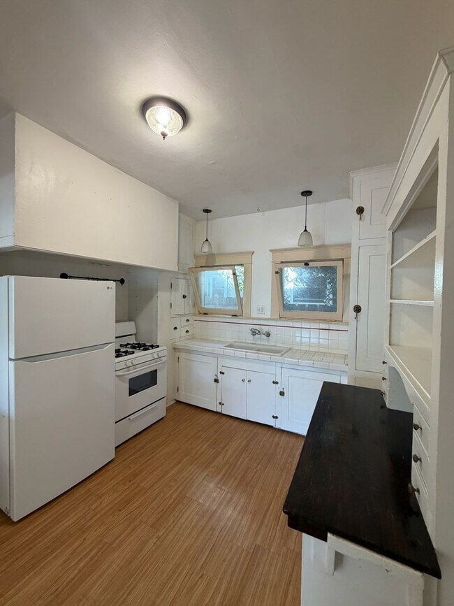 3209 Grim Ave Unit 2