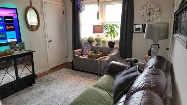 Photo - 74 Main St Unit Apt4