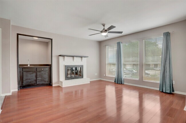 Photo - 1500 Bay Area Blvd Unidad 433