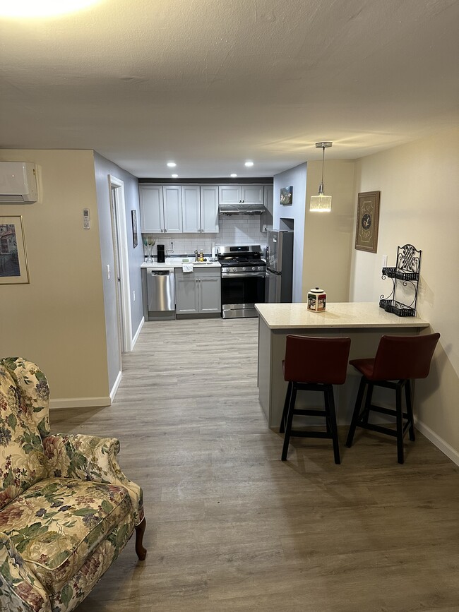 Open Floor Plan - 514 Mercer St Apartments Unit B