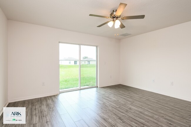 409 Kensington View Dr