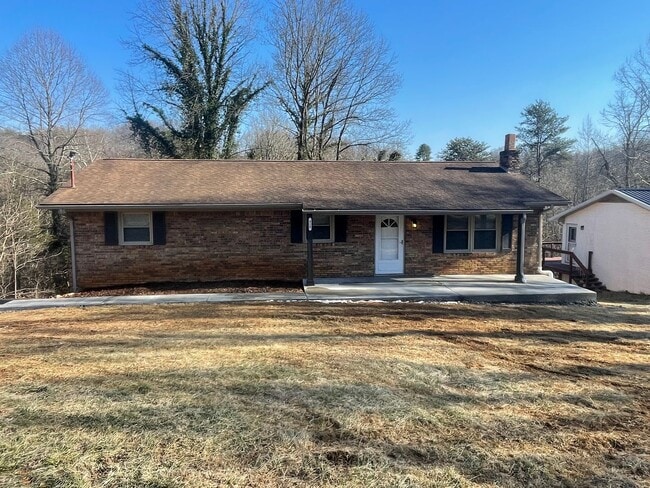 Building Photo - 3 Bedroom 2 Bathroom Home in Kingsport, TN